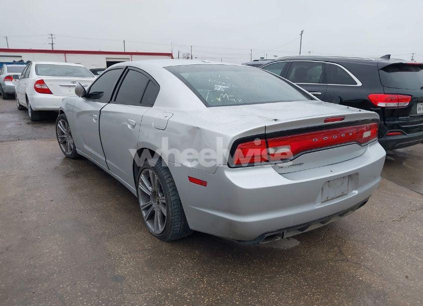 Photo 3 of 2011 Dodge Charger (VIN 2B3CL3CG8BH614826)