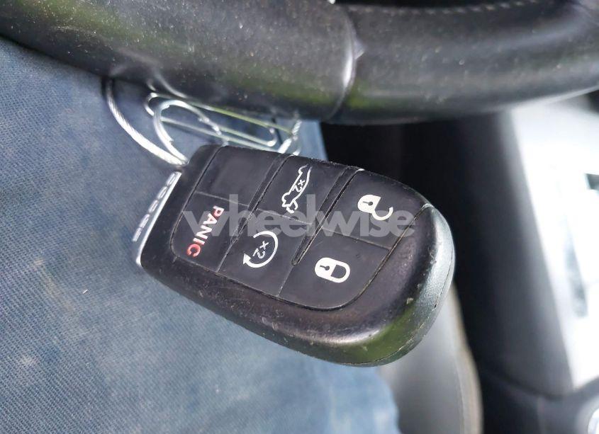 Photo 11 of 2011 Dodge Charger (VIN 2B3CL3CG9BH503623)