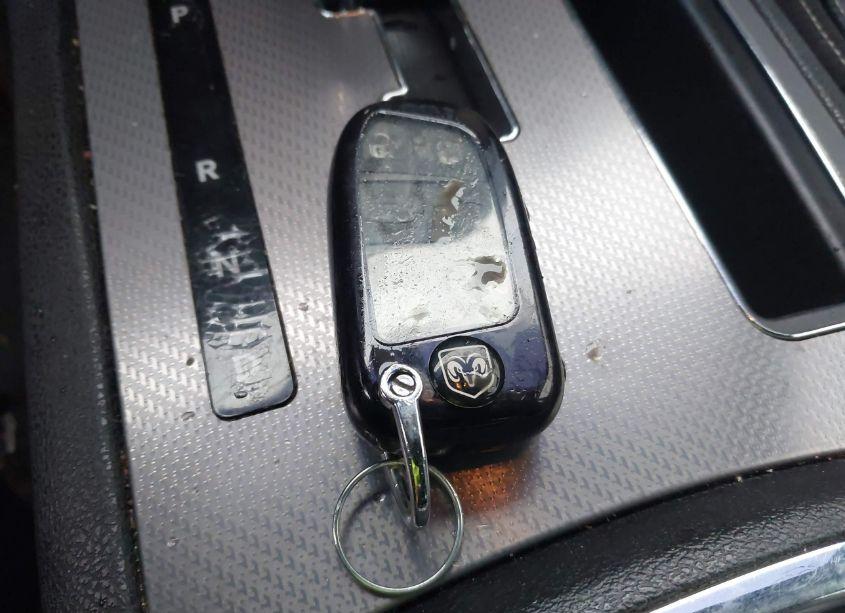 Photo 11 of 2011 Dodge Charger (VIN 2B3CL3CG9BH521474)