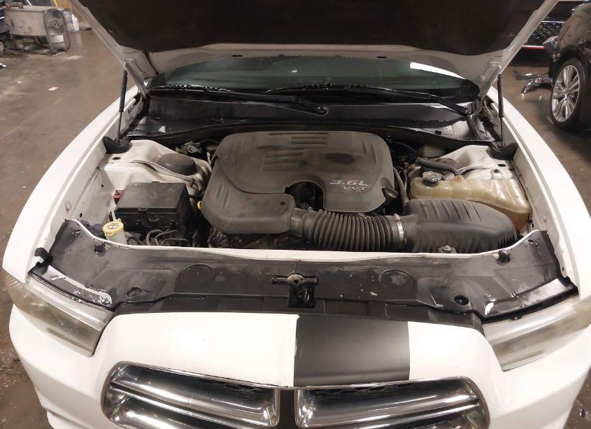 Photo 10 of 2011 Dodge Charger (VIN 2B3CL3CG9BH567421)