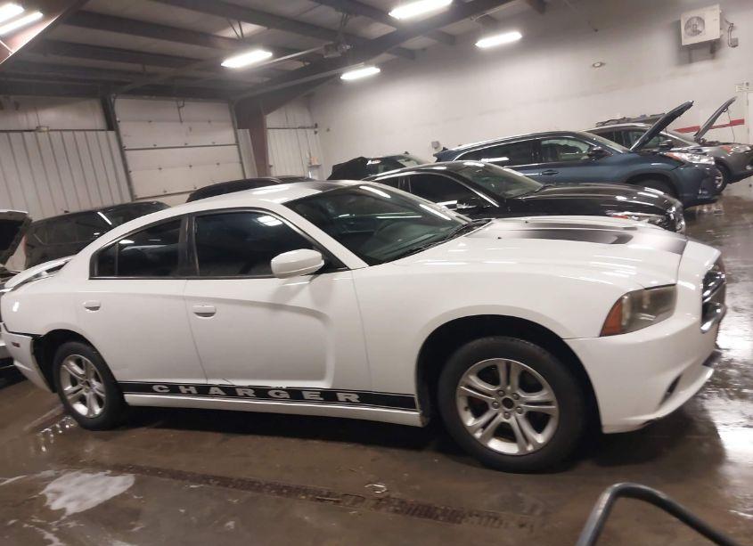 Photo 13 of 2011 Dodge Charger (VIN 2B3CL3CG9BH567421)