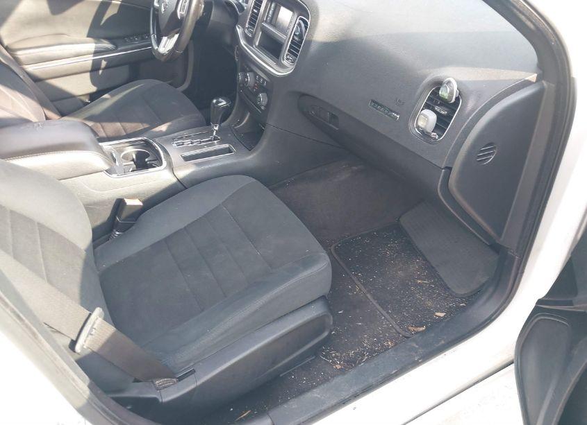 Photo 5 of 2011 Dodge Charger (VIN 2B3CL3CG9BH587393)