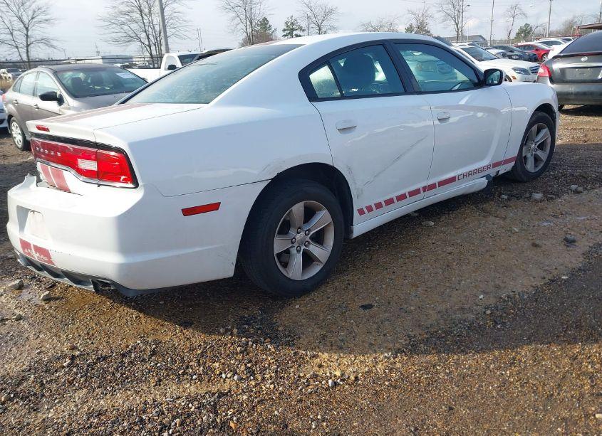 Photo 4 of 2011 Dodge Charger (VIN 2B3CL3CG9BH608601)