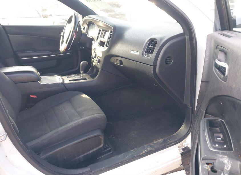 Photo 5 of 2011 Dodge Charger (VIN 2B3CL3CG9BH608601)