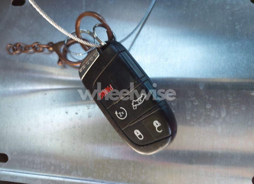 Photo 11 of 2011 Dodge Charger (VIN 2B3CL3CGXBH505834)