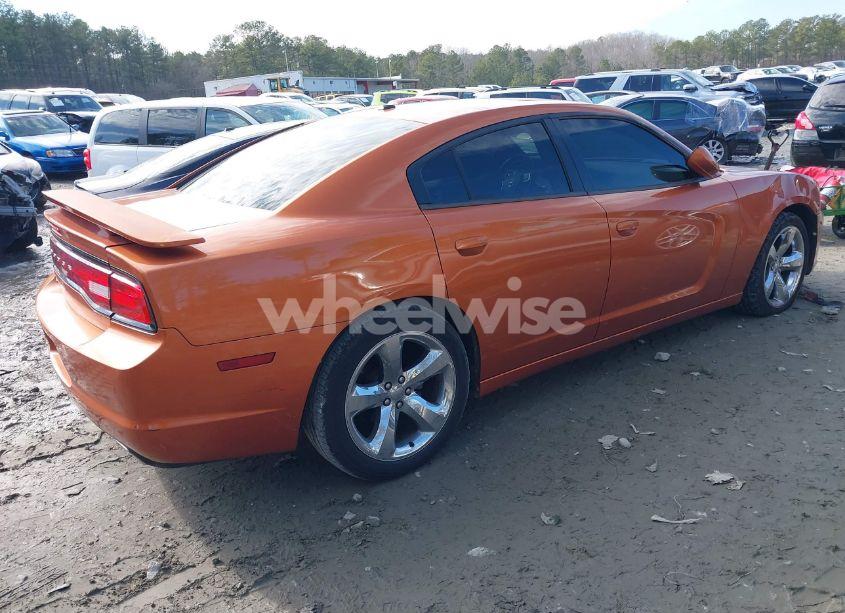 Photo 4 of 2011 Dodge Charger (VIN 2B3CL3CGXBH590254)