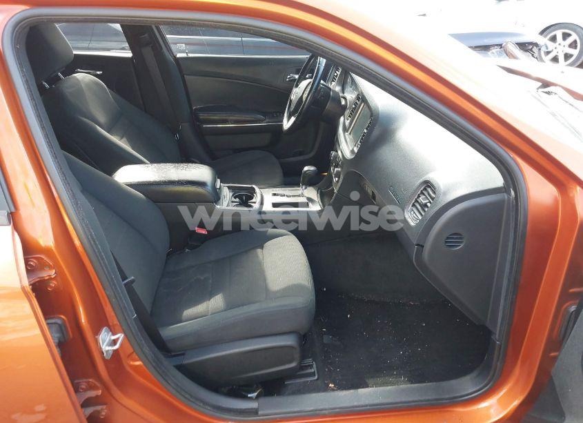 Photo 5 of 2011 Dodge Charger (VIN 2B3CL3CGXBH590254)