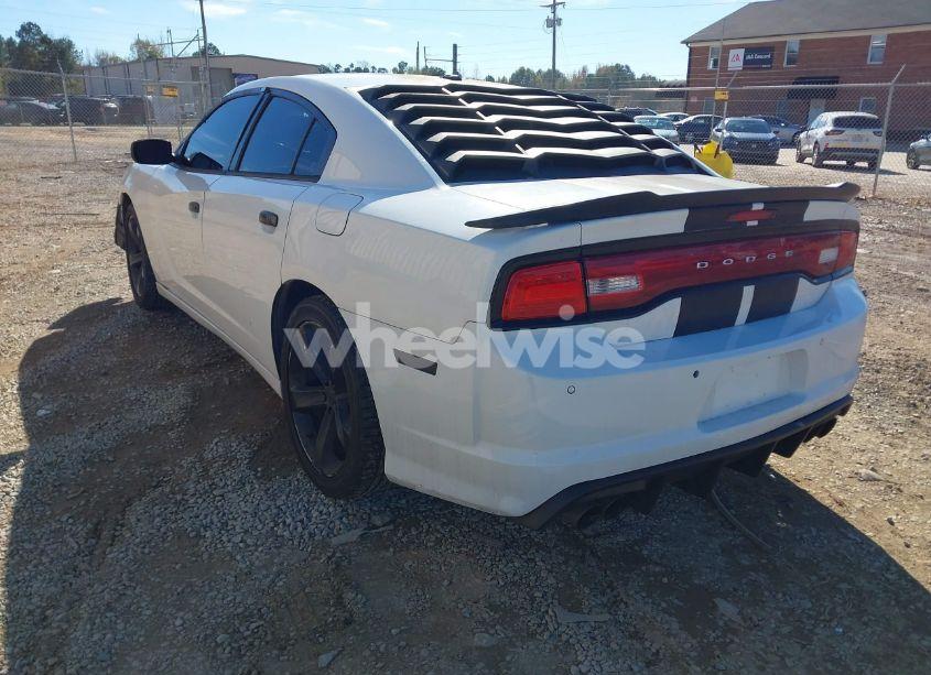 Photo 3 of 2011 Dodge Charger R/T (VIN 2B3CL5CT4BH609891)