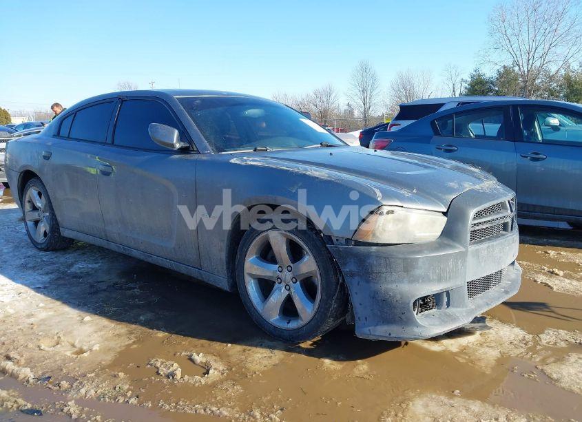 2011 Dodge Charger R/T (VIN 2B3CL5CT6BH555400) main photo