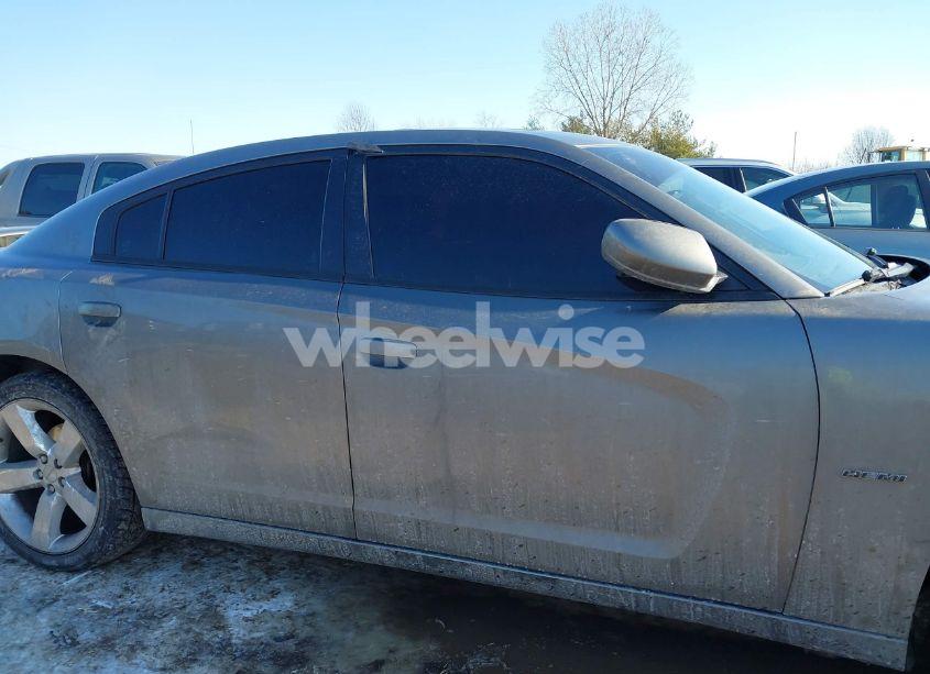 Photo 12 of 2011 Dodge Charger R/T (VIN 2B3CL5CT6BH555400)