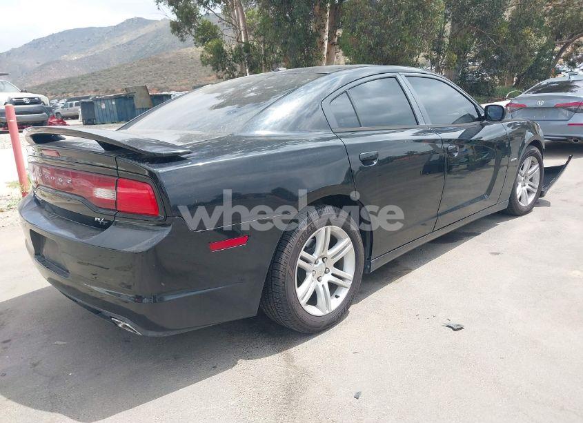 Photo 4 of 2011 Dodge Charger R/T (VIN 2B3CL5CT6BH610041)