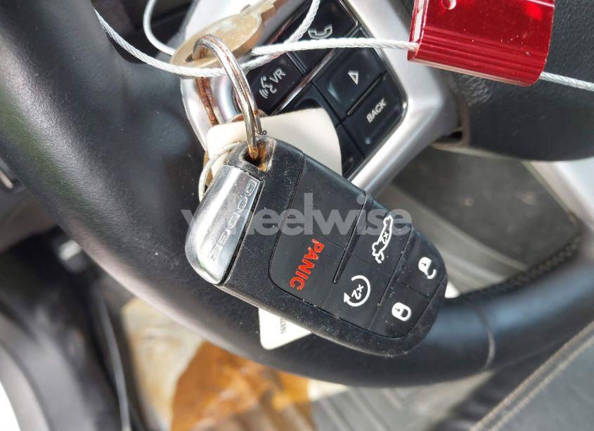 Photo 11 of 2011 Dodge Charger R/T (VIN 2B3CM5CT2BH572546)