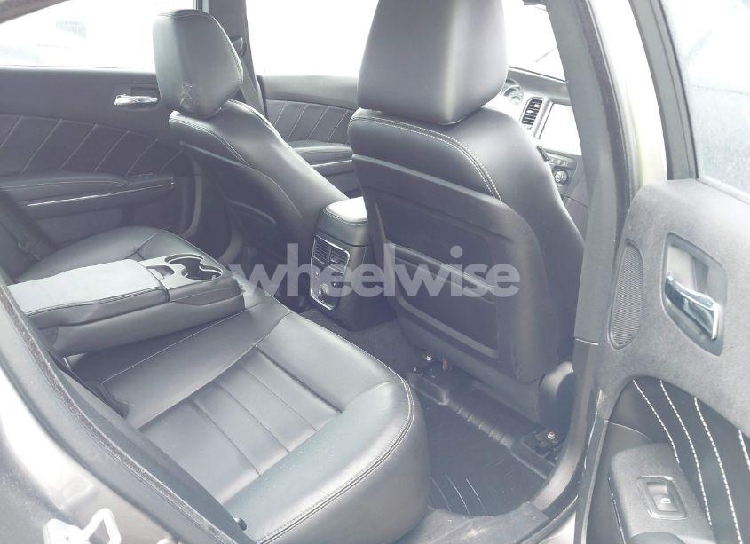 Photo 8 of 2011 Dodge Charger R/T (VIN 2B3CM5CT2BH572546)