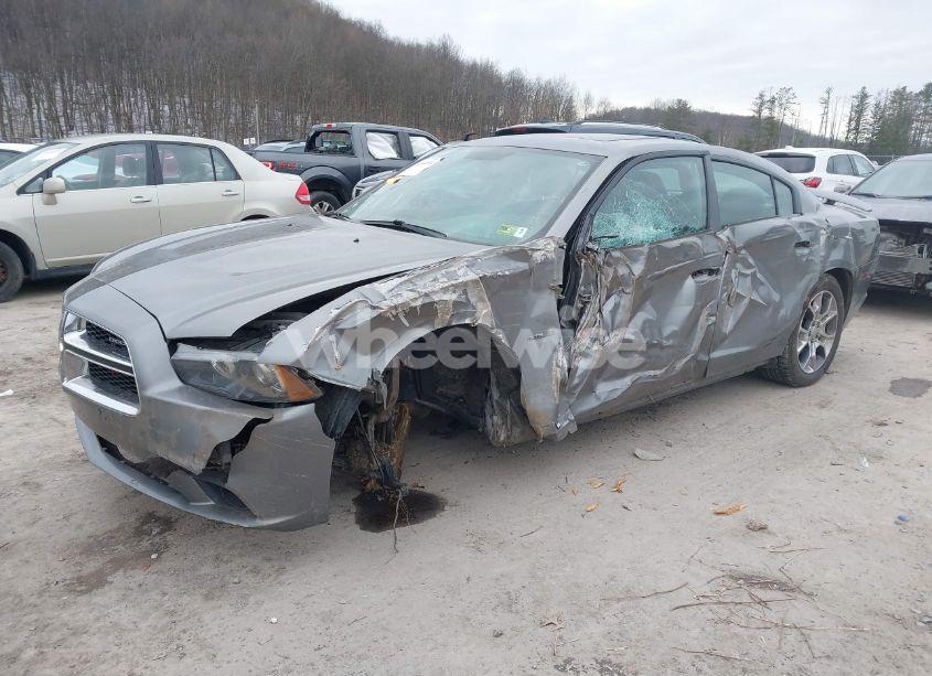 Photo 2 of 2011 Dodge Charger R/T (VIN 2B3CM5CT2BH610728)