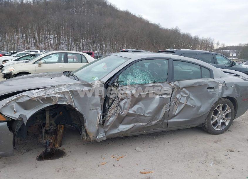 Photo 6 of 2011 Dodge Charger R/T (VIN 2B3CM5CT2BH610728)