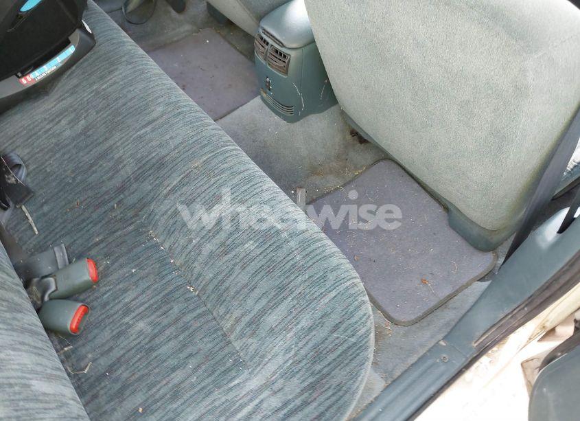 Photo 8 of 1996 Dodge Intrepid (VIN 2B3HD46T1TH192269)