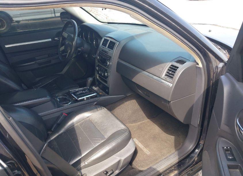 Photo 5 of 2009 Dodge Charger SXT (VIN 2B3KA33V39H631270)