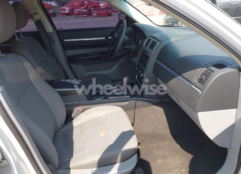 Photo 5 of 2009 Dodge Charger SE (VIN 2B3KA43D39H523437)