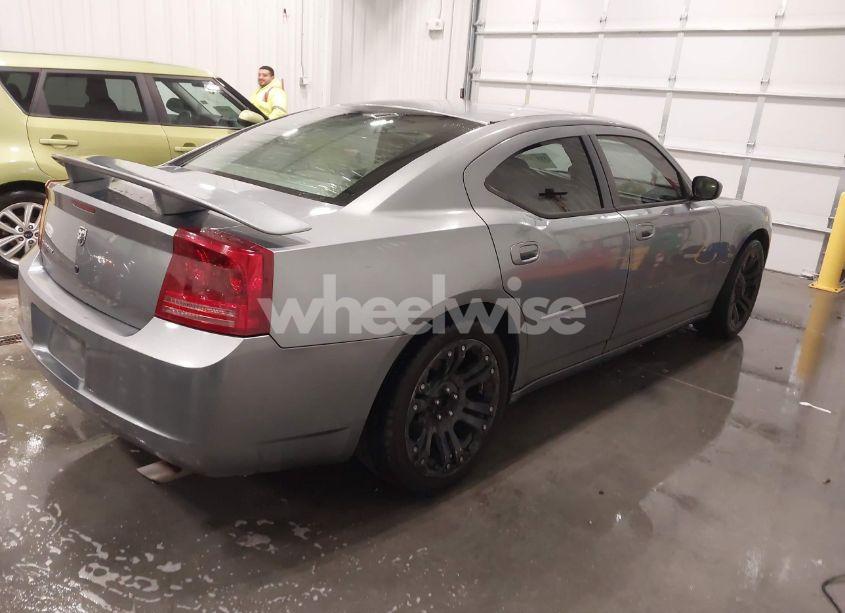 Photo 4 of 2006 Dodge Charger (VIN 2B3KA43G66H420583)