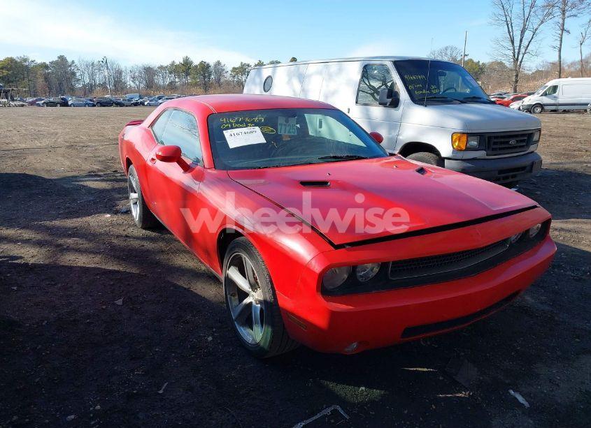 2009 Dodge Challenger SE (VIN 2B3LJ44V29H535445) main photo