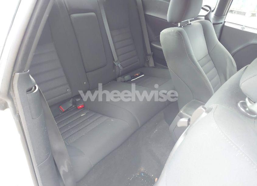 Photo 8 of 2009 Dodge Challenger SE/SXT (VIN 2B3LJ44V39H577140)