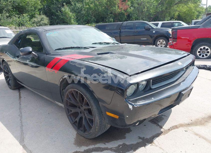 2009 Dodge Challenger SE (VIN 2B3LJ44V39H641077) main photo