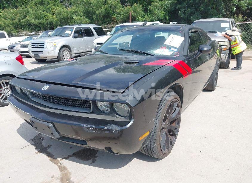 Photo 2 of 2009 Dodge Challenger SE (VIN 2B3LJ44V39H641077)