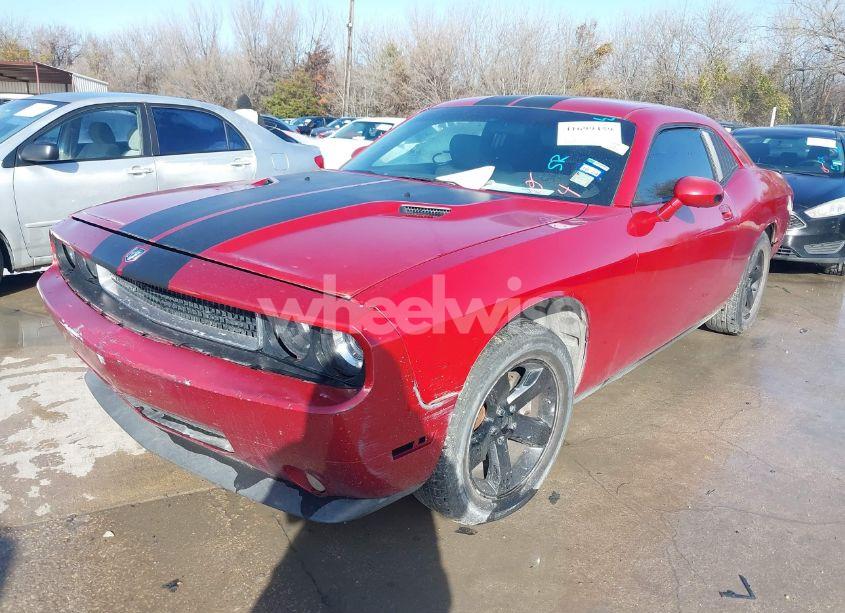 Photo 2 of 2009 Dodge Challenger SE (VIN 2B3LJ44V89H561242)