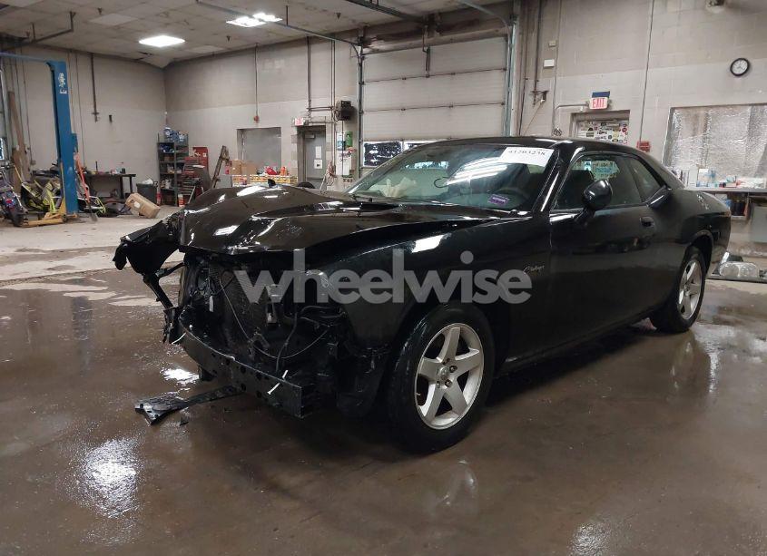 Photo 2 of 2009 Dodge Challenger SE (VIN 2B3LJ44V99H589549)