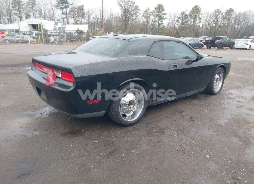 Photo 4 of 2009 Dodge Challenger SE (VIN 2B3LJ44VX9H522605)
