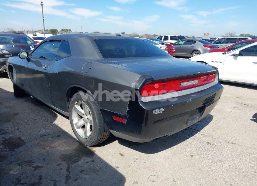 Photo 3 of 2009 Dodge Challenger SE (VIN 2B3LJ44VX9H594615)