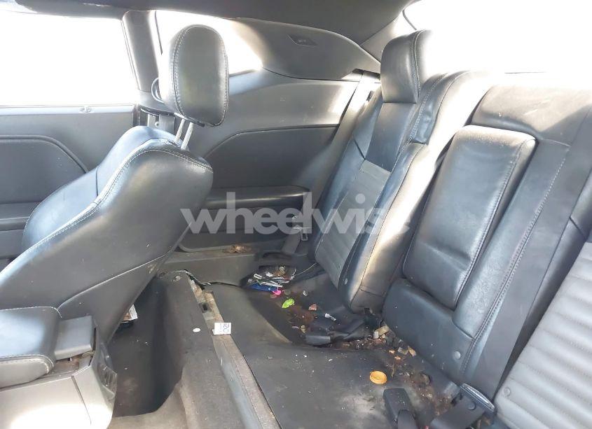 Photo 8 of 2009 Dodge Challenger SE (VIN 2B3LJ44VX9H594615)