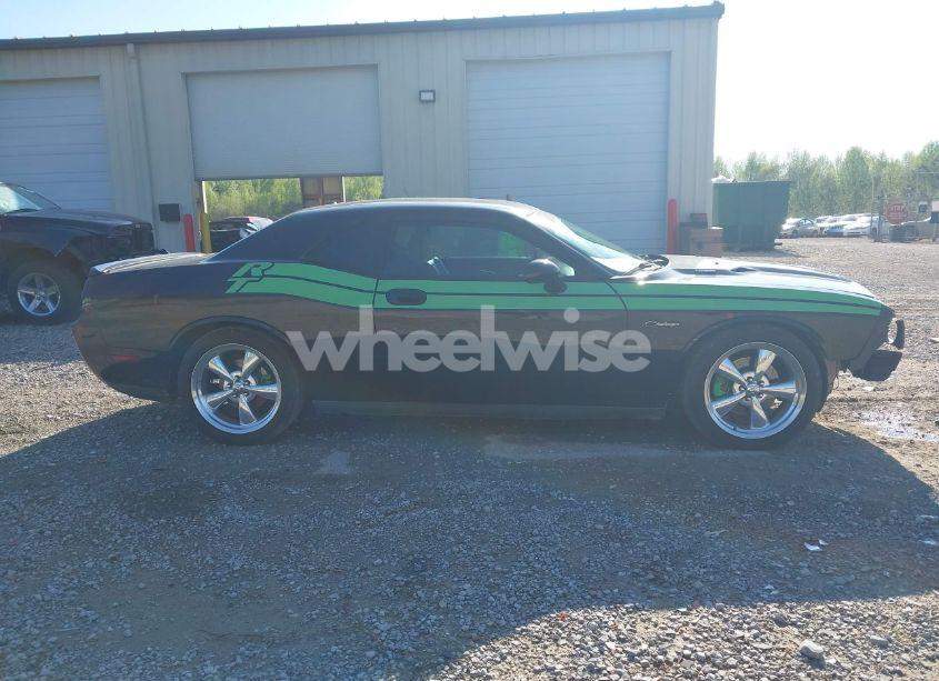 Photo 13 of 2009 Dodge Challenger R/T (VIN 2B3LJ54T09H636083)