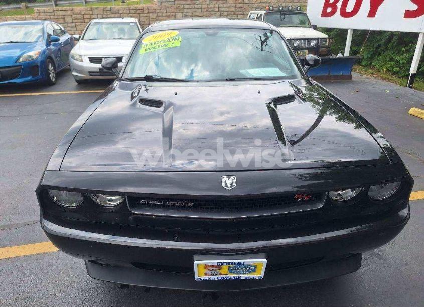 Photo 2 of 2009 Dodge Challenger R/T (VIN 2B3LJ54T09H641283)