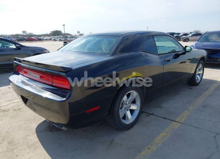 Photo 4 of 2009 Dodge Challenger R/T (VIN 2B3LJ54T19H605389)