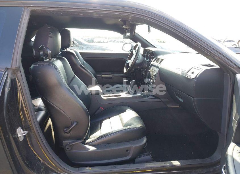 Photo 5 of 2009 Dodge Challenger R/T (VIN 2B3LJ54T19H605389)