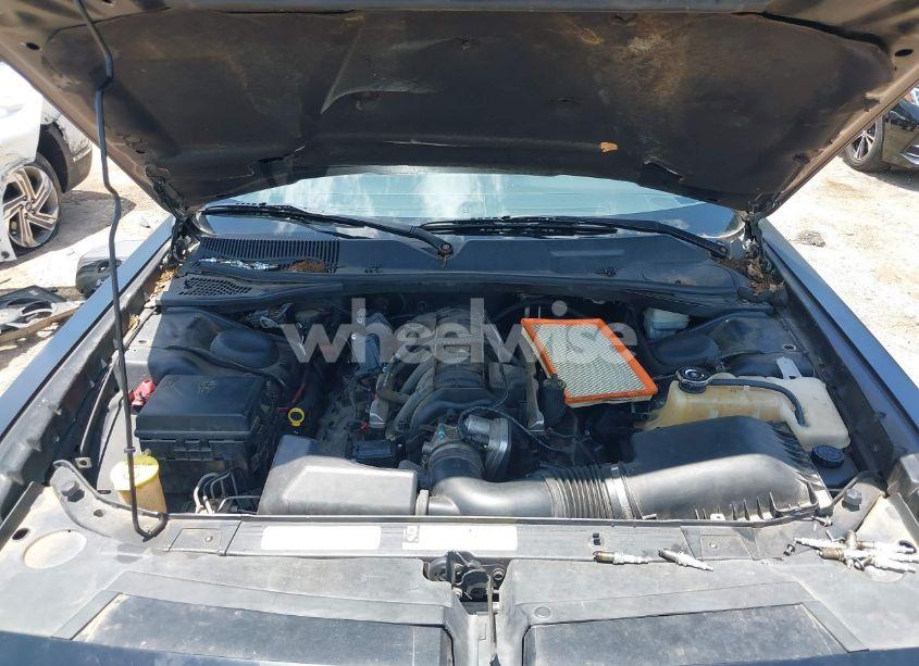 Photo 10 of 2009 Dodge Challenger R/T (VIN 2B3LJ54T39H598803)