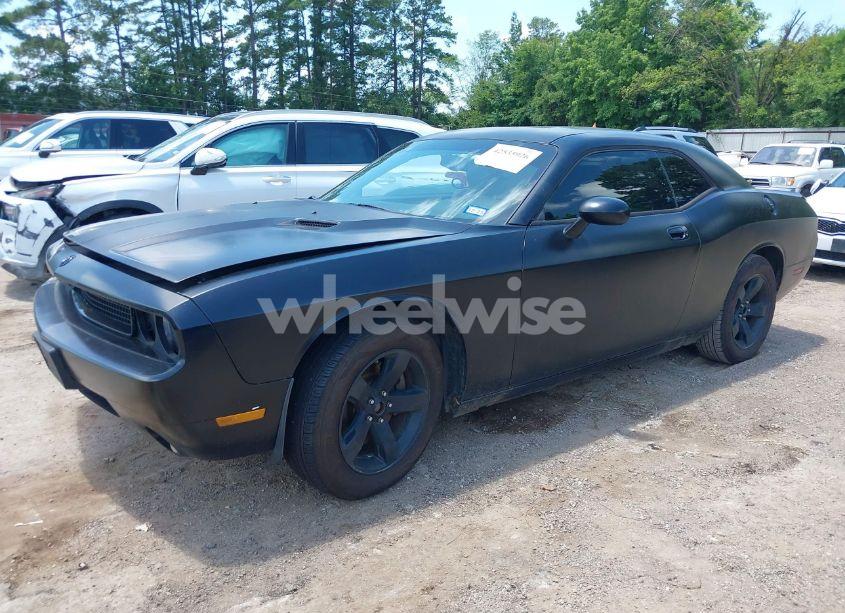 Photo 2 of 2009 Dodge Challenger R/T (VIN 2B3LJ54T39H598803)