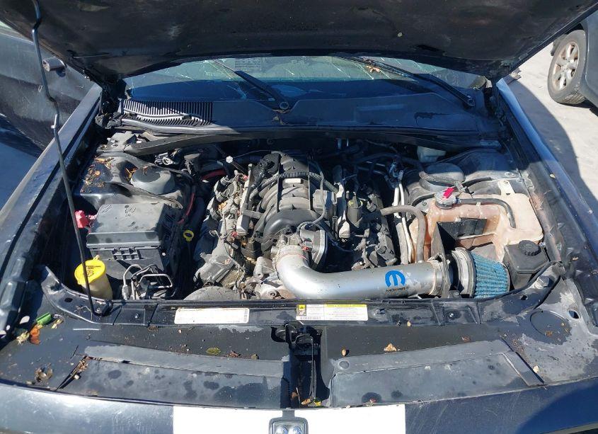 Photo 10 of 2009 Dodge Challenger R/T (VIN 2B3LJ54T69H500301)