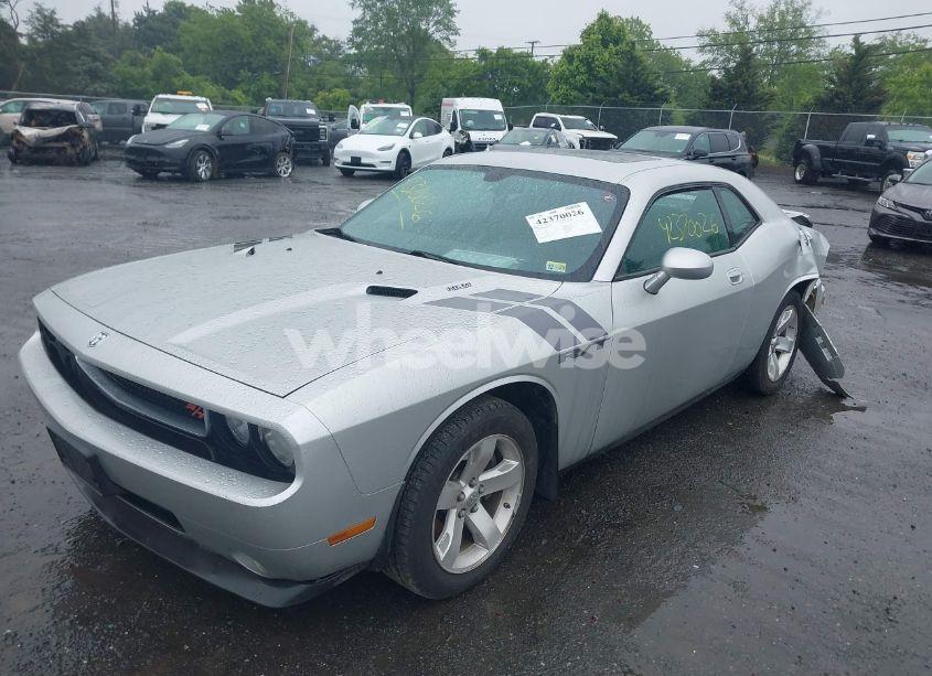 Photo 2 of 2009 Dodge Challenger R/T (VIN 2B3LJ54T69H520645)