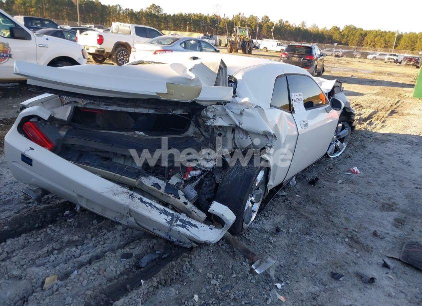 Photo 4 of 2009 Dodge Challenger R/T (VIN 2B3LJ54T79H509637)