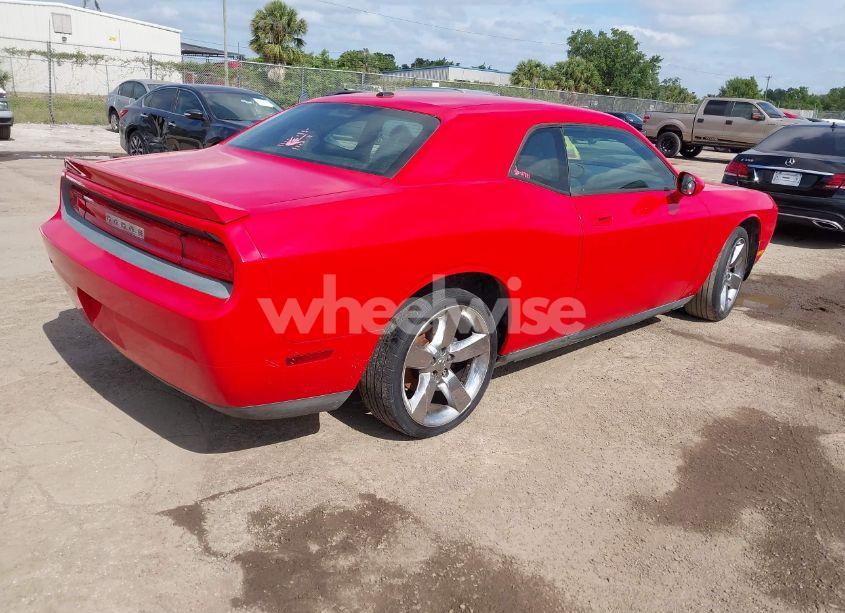 Photo 4 of 2009 Dodge Challenger R/T (VIN 2B3LJ54T89H588042)