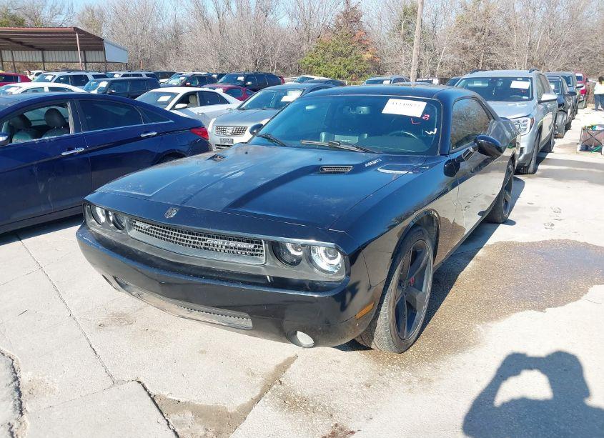 Photo 2 of 2009 Dodge Challenger SRT8 (VIN 2B3LJ74W09H579485)