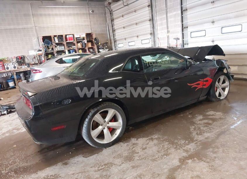 Photo 4 of 2009 Dodge Challenger SRT8 (VIN 2B3LJ74W09H580247)