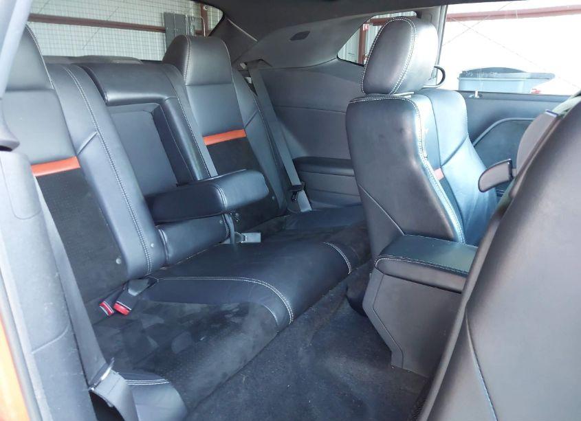 Photo 8 of 2009 Dodge Challenger SRT8 (VIN 2B3LJ74W59H527057)