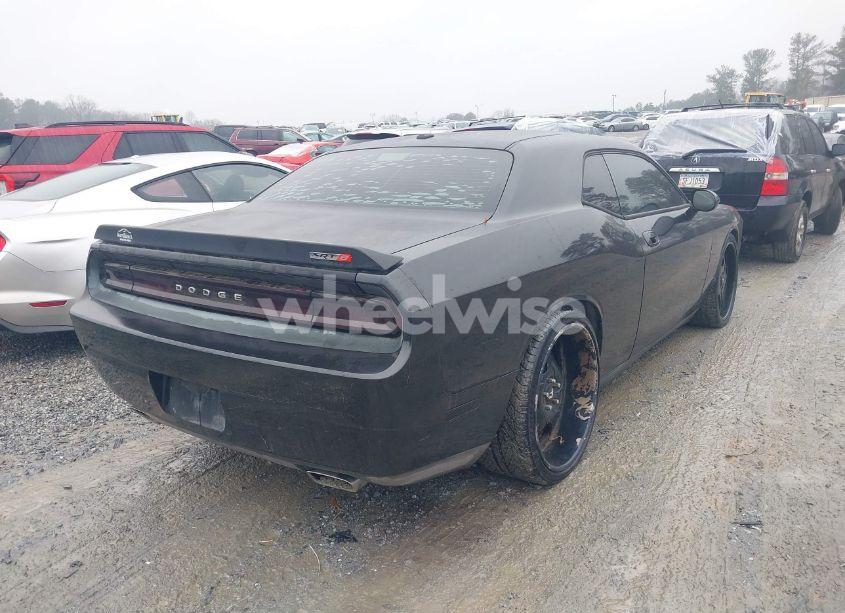 Photo 4 of 2009 Dodge Challenger SRT8 (VIN 2B3LJ74W69H551495)