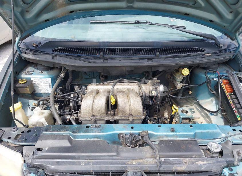 Photo 10 of 1998 Dodge Caravan (VIN 2B4FP25B9WR500942)