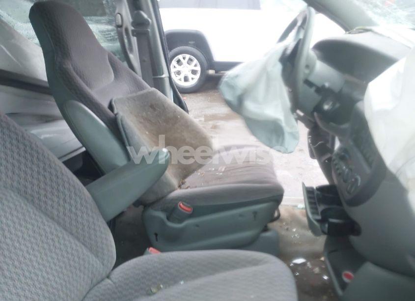 Photo 5 of 2000 Dodge Grand CARAVAN (VIN 2B4GP2435YR570861)