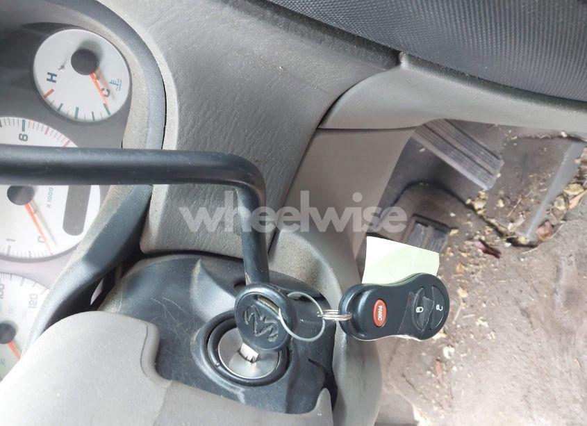 Photo 11 of 2002 Dodge Grand CARAVAN SPORT (VIN 2B4GP44352R675886)