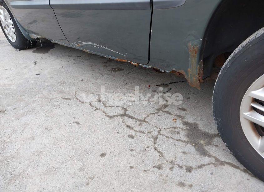 Photo 12 of 2002 Dodge Grand CARAVAN SPORT (VIN 2B4GP44352R675886)